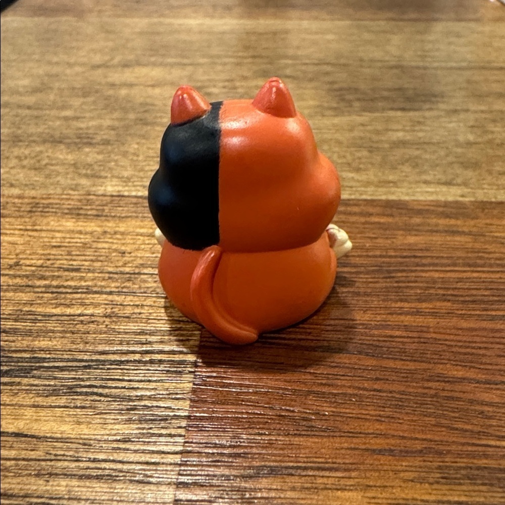 Earth Mr. mittens | Soul | Disney Doorables - Picture 2 of 5